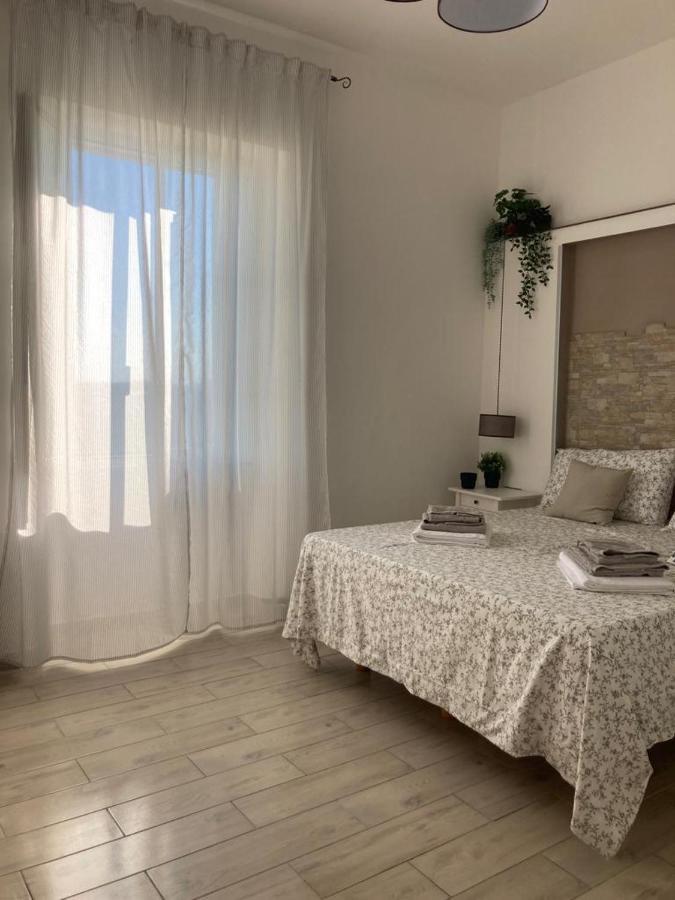 Prima Stella Tourist Rooms Minturno Exterior foto